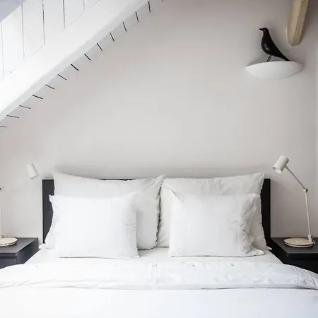 Our Loft Right Next To Charles Bridge