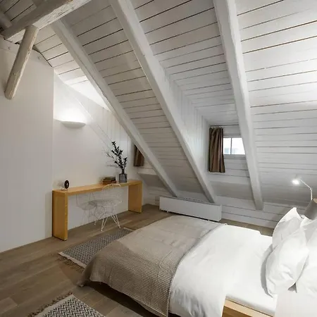 Apartment Our Loft Right Next To Charles Bridge *
